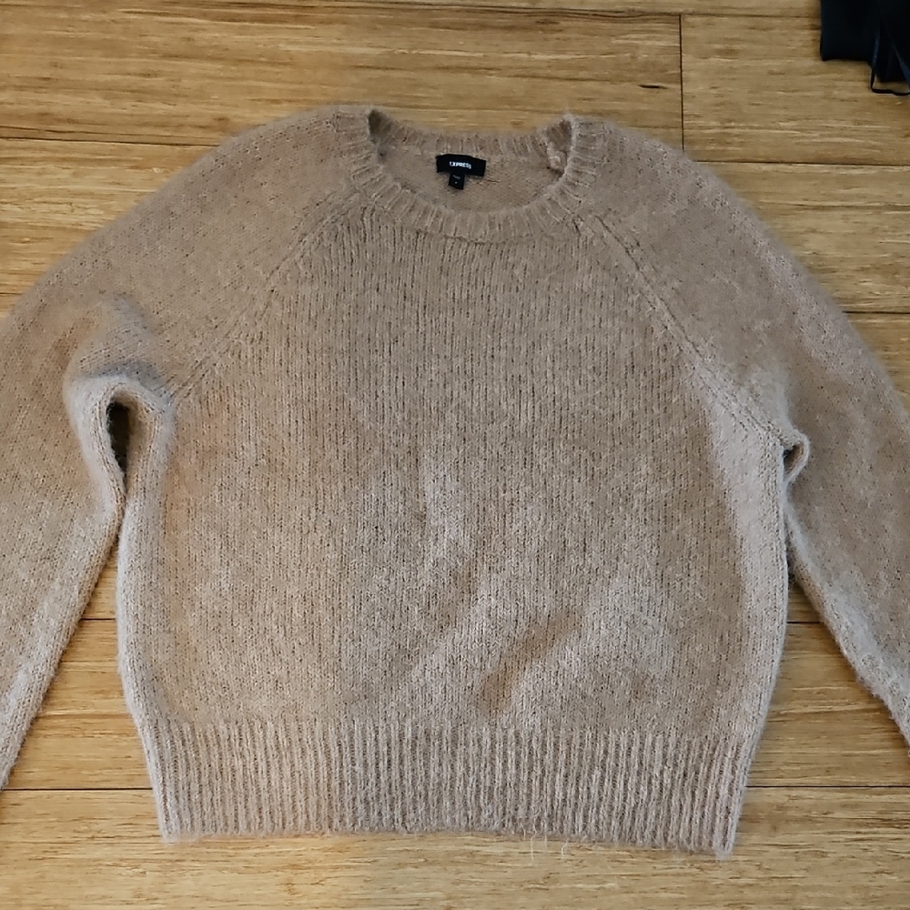 Express Women's Beige Crew Neck Sweater